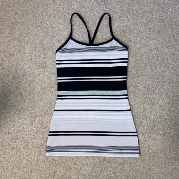 lululemon athletica Groovy Stripe Nimbus Tank - Picture 4 of 8